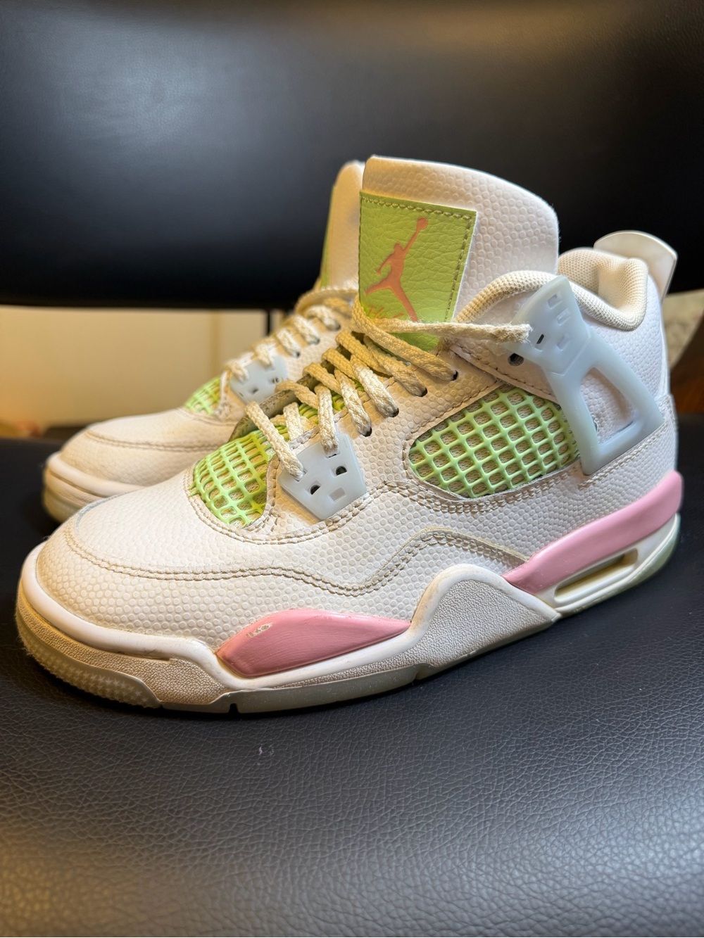 YOUTH NIKE AIR JORDAN 4 RETRO 'LOVE IN THE AIR' (IB7068 100) Size 4Y
